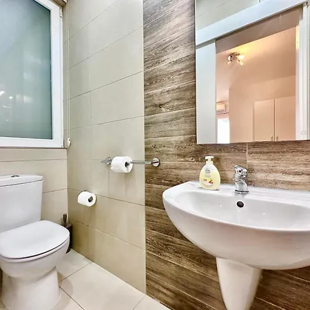 Daire Shared In St Julian's Saint Julian's