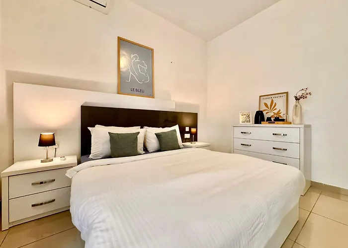 Shared In St Julian's San Ġiljan