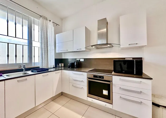 Shared In St Julian's * San Ġiljan